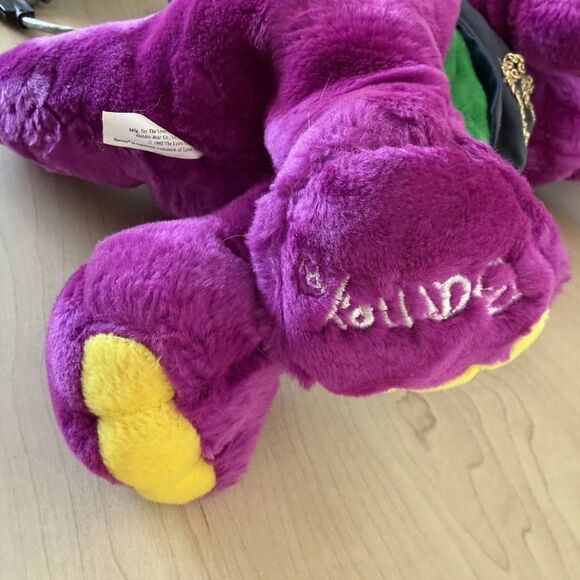 Vintage 1992 Barney the Dinosaur Plush Golden Bear Lyons Group Purple Stuffed - Picture 7 of 7